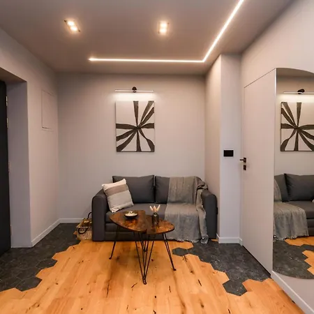 Pnt Apartment